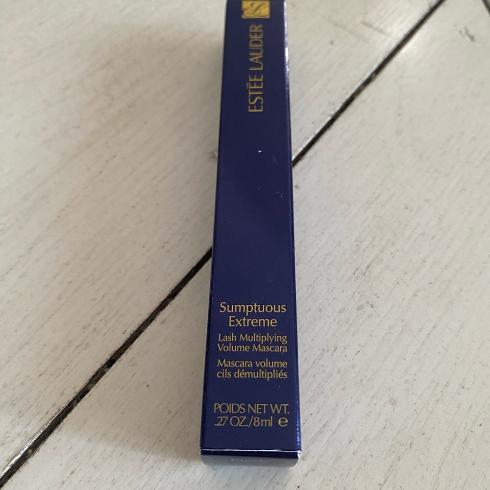 Estée Lauder Sumptuous Extreme Mascara